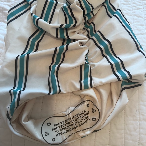 CupShe Ruffled Bikini sz Small - Picture 2 of 2